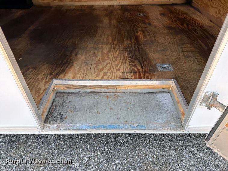 image for item EG9280 2005 Pace American RT8520TA2 enclosed cargo trailer