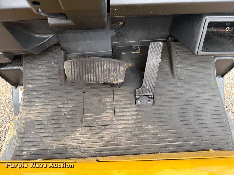 image for item EG9284 Yale GLC050RGNUAE084 forklift
