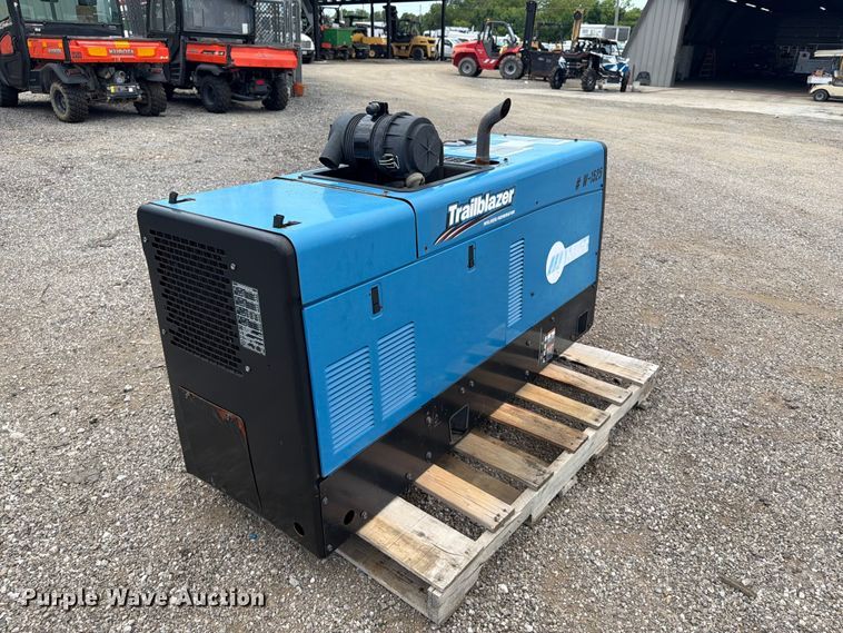 image for item EG9288 Miller Trailblazer 302 Air Pak welder/generator