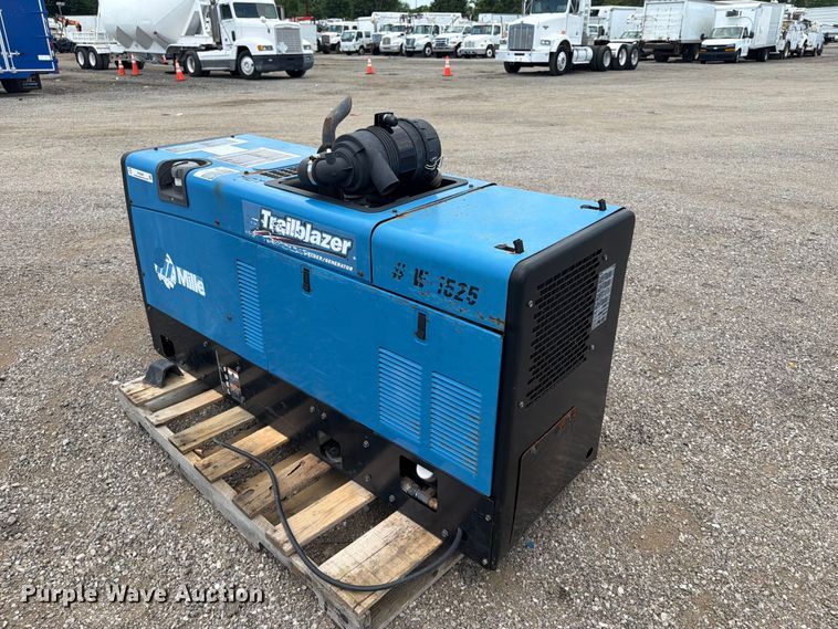 image for item EG9288 Miller Trailblazer 302 Air Pak welder/generator
