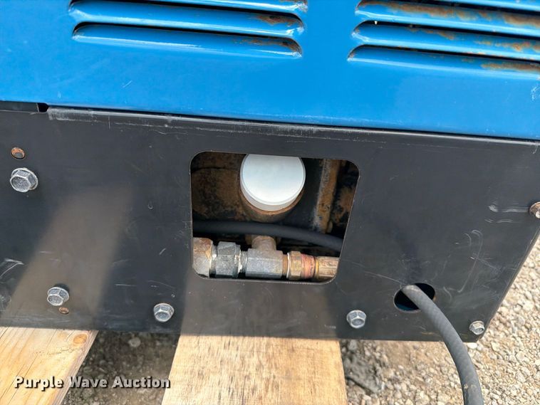 image for item EG9288 Miller Trailblazer 302 Air Pak welder/generator