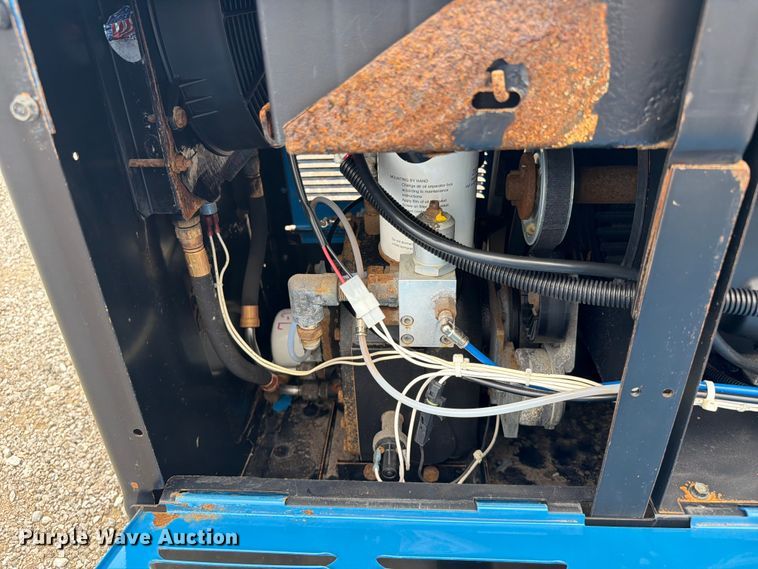 image for item EG9288 Miller Trailblazer 302 Air Pak welder/generator