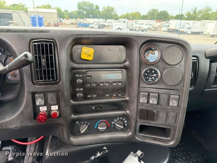 image for item EG9291 2008 GMC C7500 Propane delivery truck
