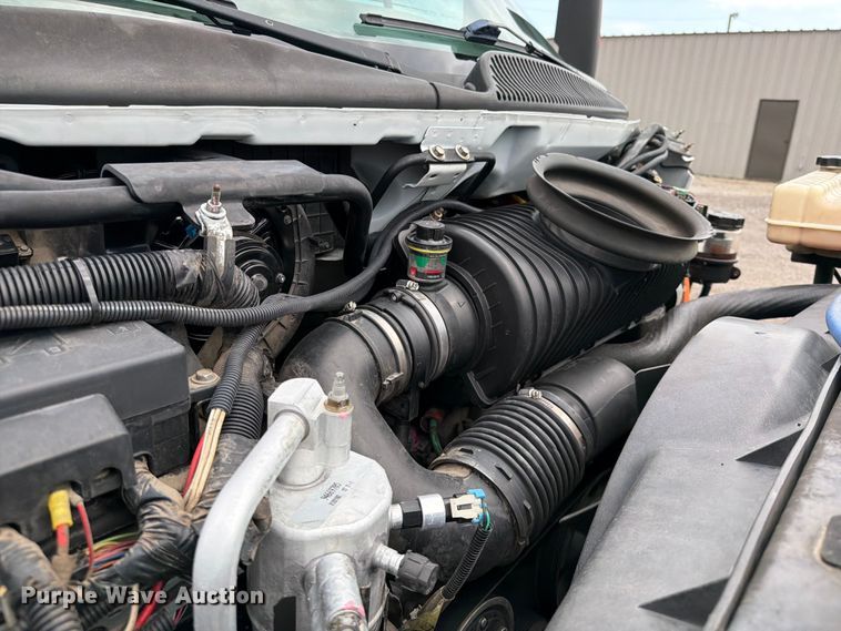 image for item EG9291 2008 GMC C7500 Propane delivery truck