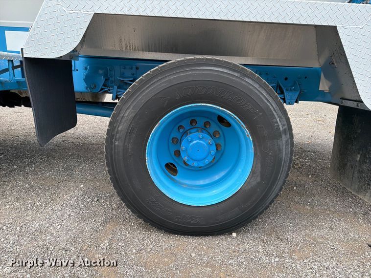 image for item EG9291 2008 GMC C7500 Propane delivery truck