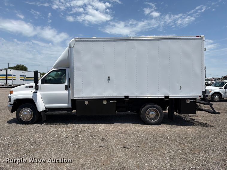 image for item EG9298 2006 GMC C5500 sewer inspection truck