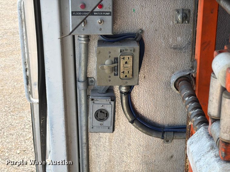 image for item EG9298 2006 GMC C5500 sewer inspection truck