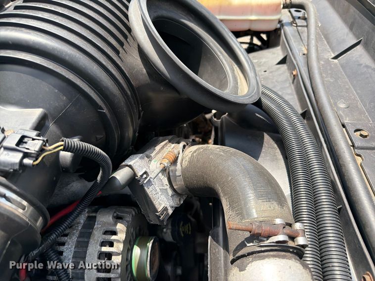 image for item EG9298 2006 GMC C5500 sewer inspection truck