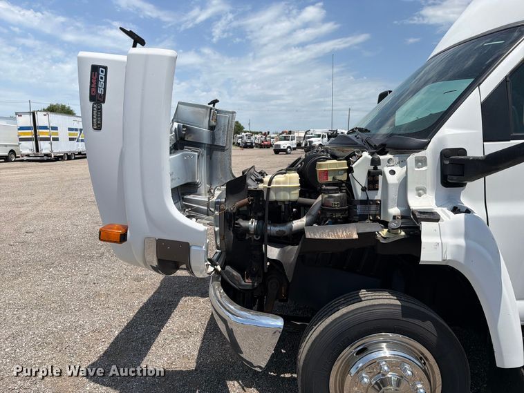 image for item EG9298 2006 GMC C5500 sewer inspection truck