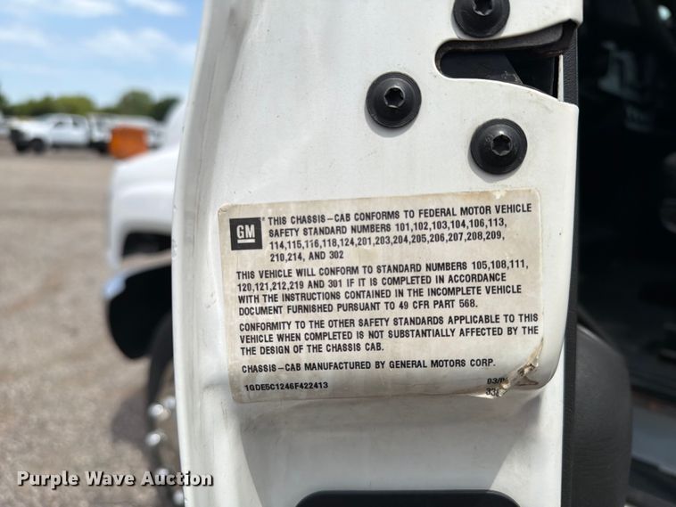 image for item EG9298 2006 GMC C5500 sewer inspection truck