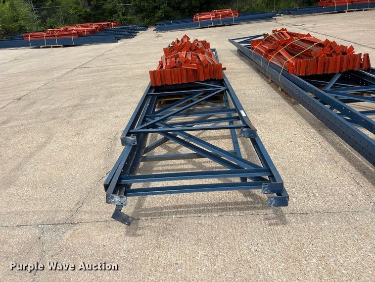 image for item EI5930 Pallet racking