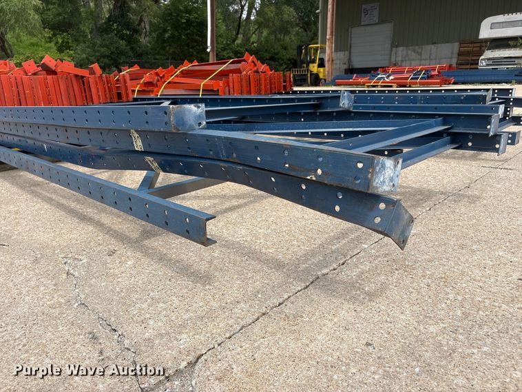 image for item EI5930 Pallet racking
