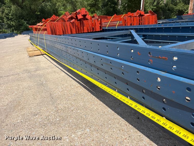 image for item EI5934 Pallet racking