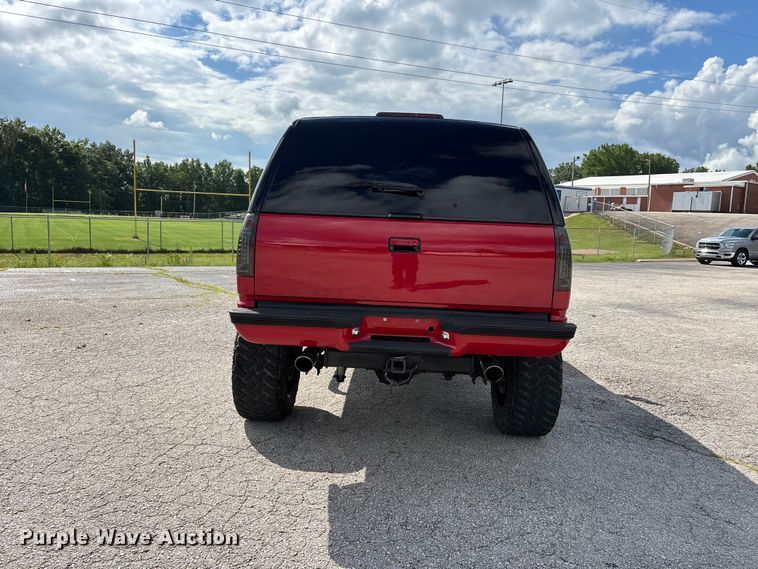 image for item EJ7836 1995 GMC Yukon SUV
