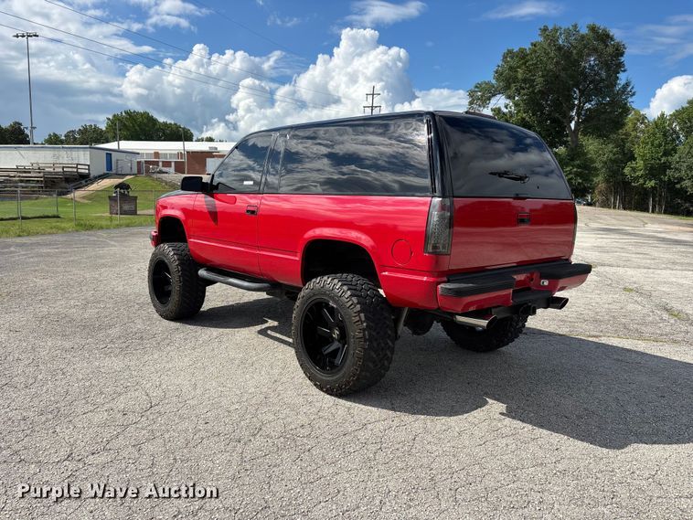 image for item EJ7836 1995 GMC Yukon SUV
