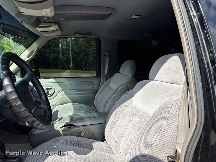 image for item EJ7836 1995 GMC Yukon SUV