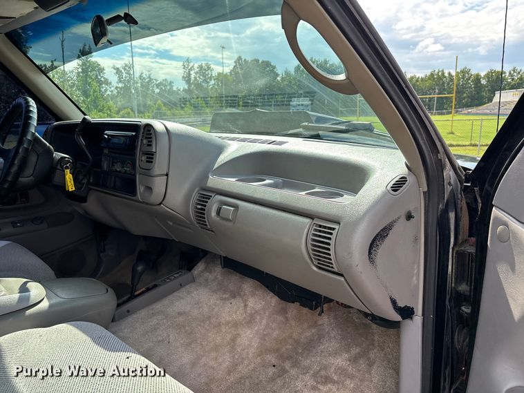image for item EJ7836 1995 GMC Yukon SUV
