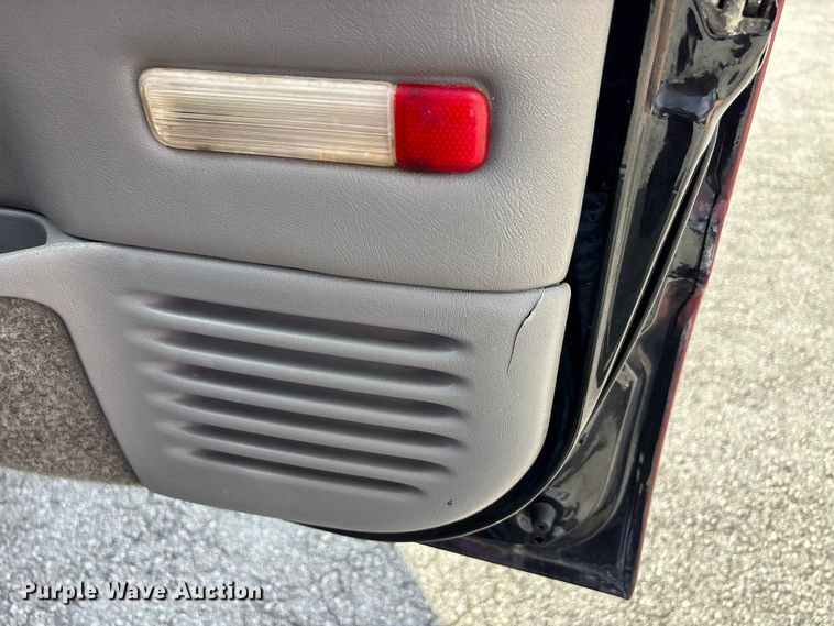 image for item EJ7836 1995 GMC Yukon SUV