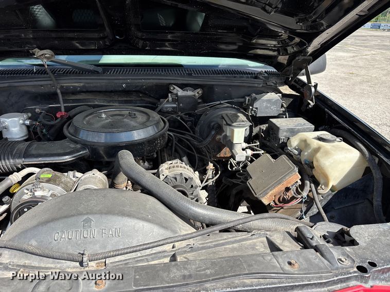 image for item EJ7836 1995 GMC Yukon SUV