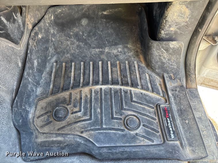 image for item EL2496 2018 Ford F250 utility bed pickup truck