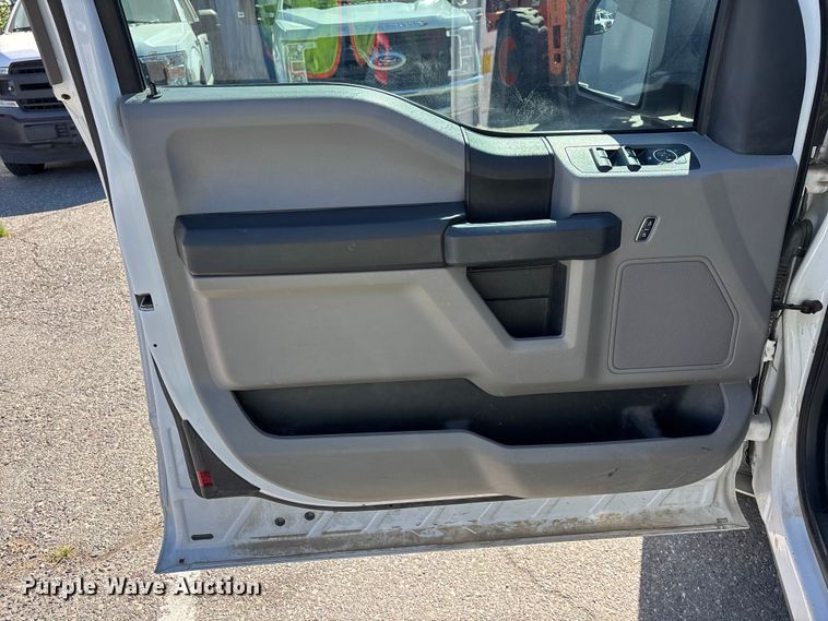 image for item EL2497 2019 Ford F150 Ext. Cab pickup truck
