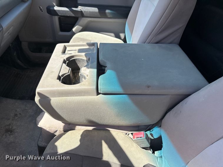image for item EL2498 2018 Ford F250 Super Duty utility bed pickup truck