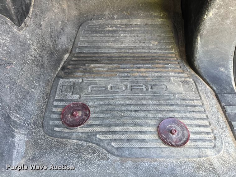 image for item EL2498 2018 Ford F250 Super Duty utility bed pickup truck
