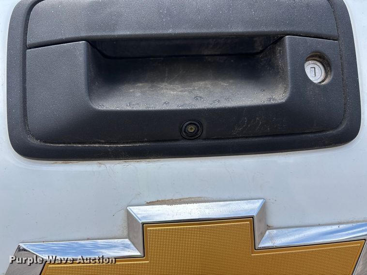 image for item EL2523 2019 Chevrolet Silverado 1500 Crew Cab pickup truck