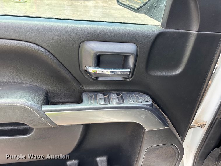 image for item EL2523 2019 Chevrolet Silverado 1500 Crew Cab pickup truck
