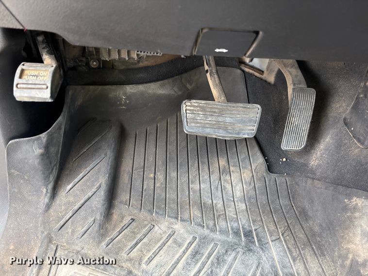 image for item EL2523 2019 Chevrolet Silverado 1500 Crew Cab pickup truck