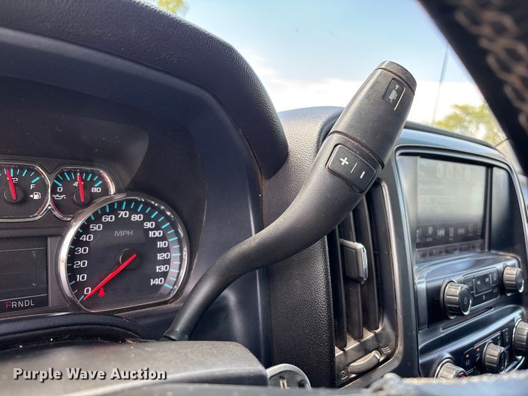 image for item EL2523 2019 Chevrolet Silverado 1500 Crew Cab pickup truck
