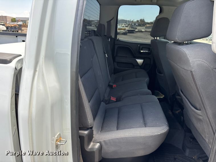 image for item EL2523 2019 Chevrolet Silverado 1500 Crew Cab pickup truck