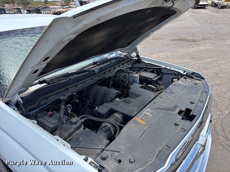 image for item EL2523 2019 Chevrolet Silverado 1500 Crew Cab pickup truck