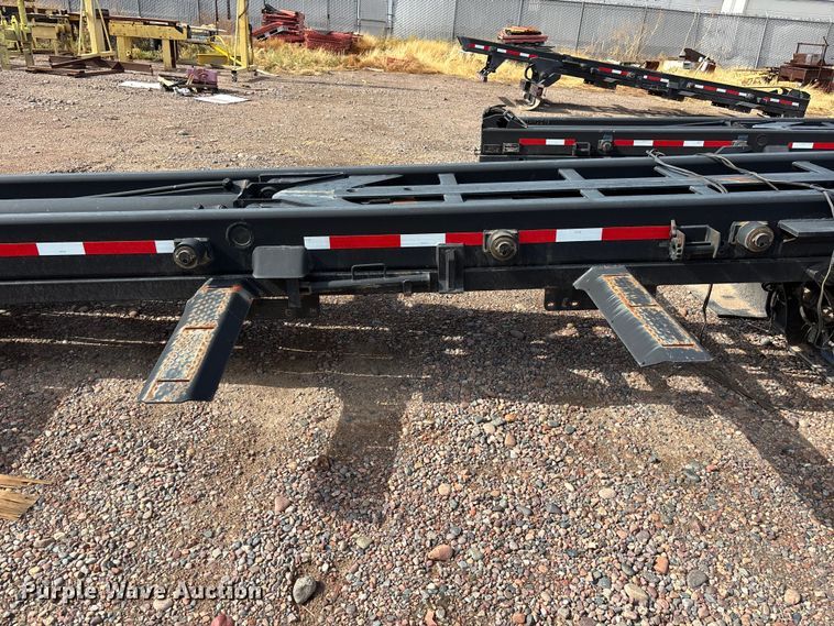 image for item EL2524 2018 Galbreath AF-0R-174 roll off container bed