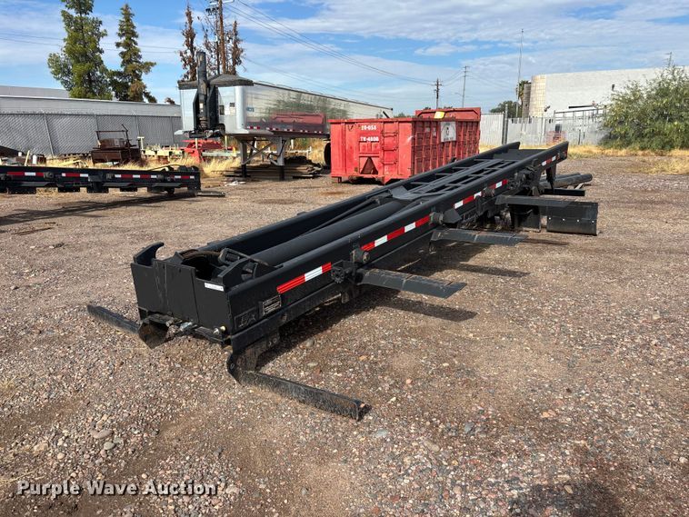 2018 Galbreath AF-0R-174 roll-off container bed