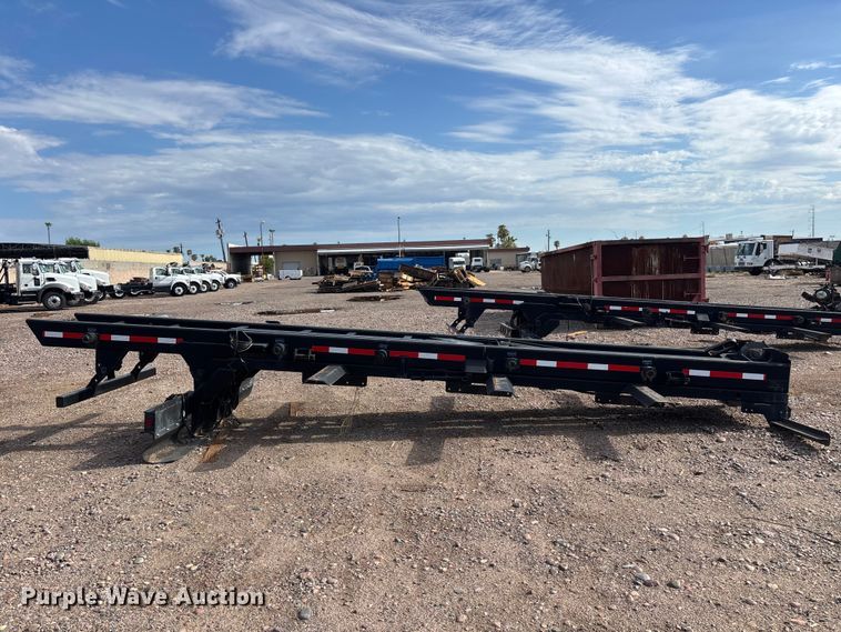 image for item EL2525 2018 Galbreath AF-0R-174 roll-off container bed