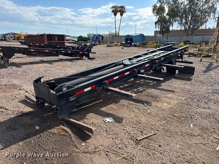 2018 Galbreath AF-0R-174 roll-off container bed