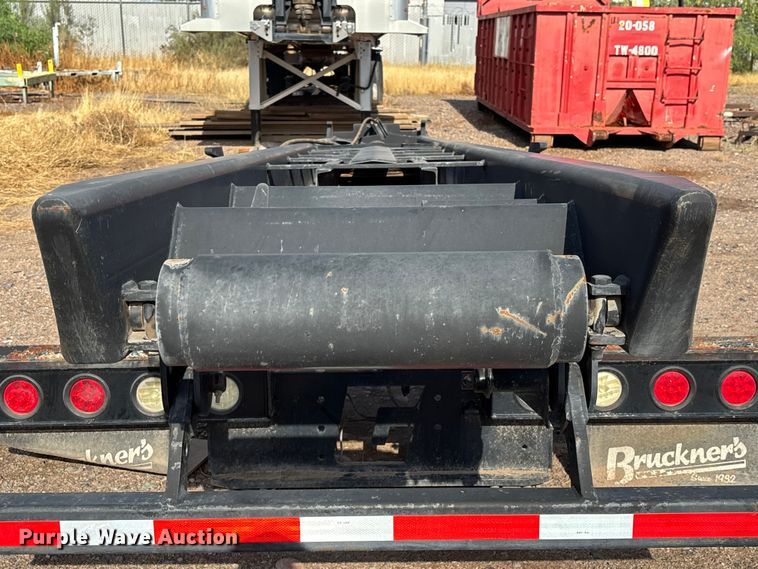 image for item EL2526 2018 Galbreath AF-0R-174 roll-off container bed