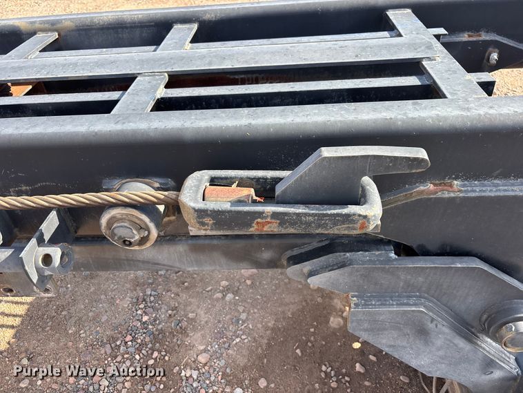 image for item EL2526 2018 Galbreath AF-0R-174 roll-off container bed