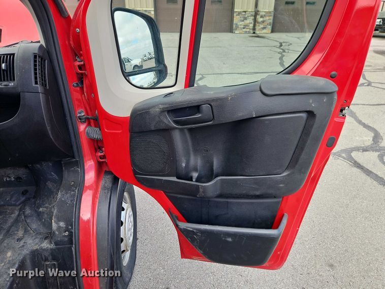 image for item EO7066 2019 RAM  Promaster 2500 van