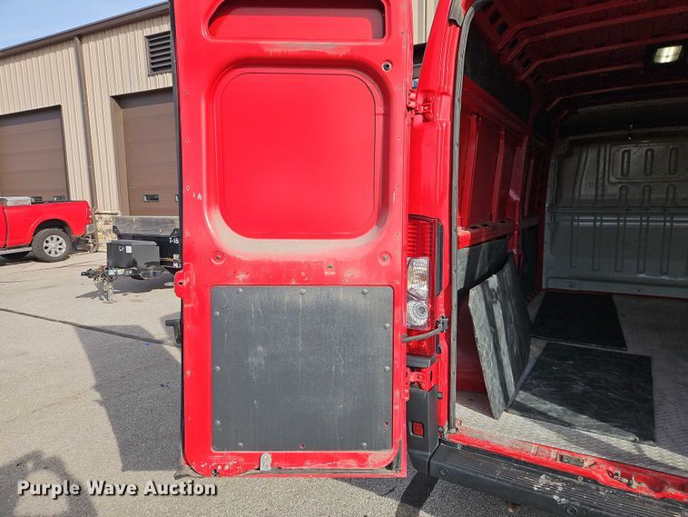 image for item EO7066 2019 RAM  Promaster 2500 van