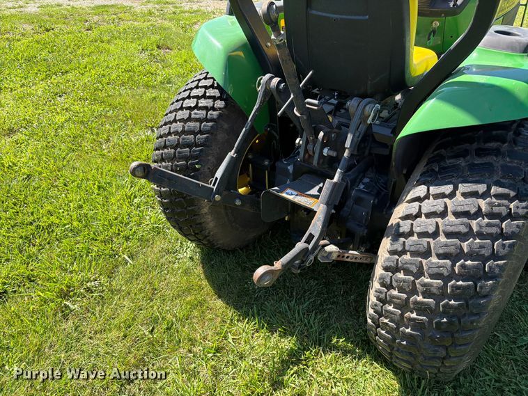 image for item EO8591 1999 John Deere 4200 MFWD tractor