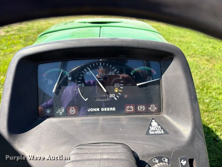 image for item EO8591 1999 John Deere 4200 MFWD tractor