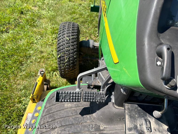 image for item EO8591 1999 John Deere 4200 MFWD tractor