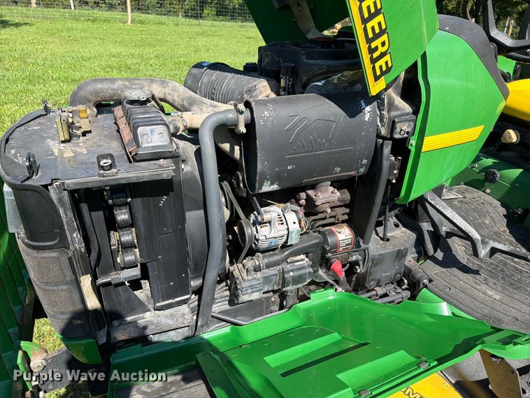 image for item EO8591 1999 John Deere 4200 MFWD tractor