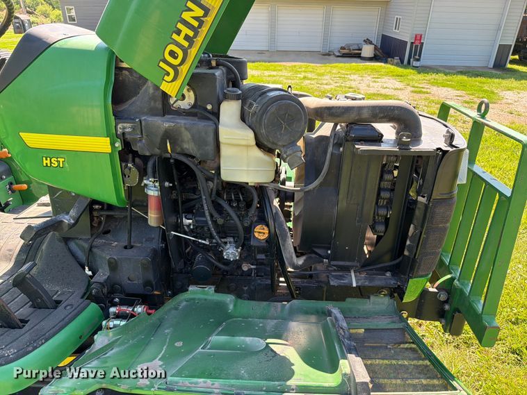 image for item EO8591 1999 John Deere 4200 MFWD tractor
