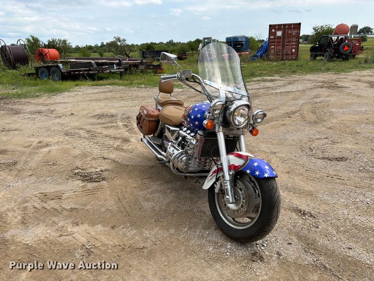 image for item EO8599 1997 Honda Valkyrie motorcycle