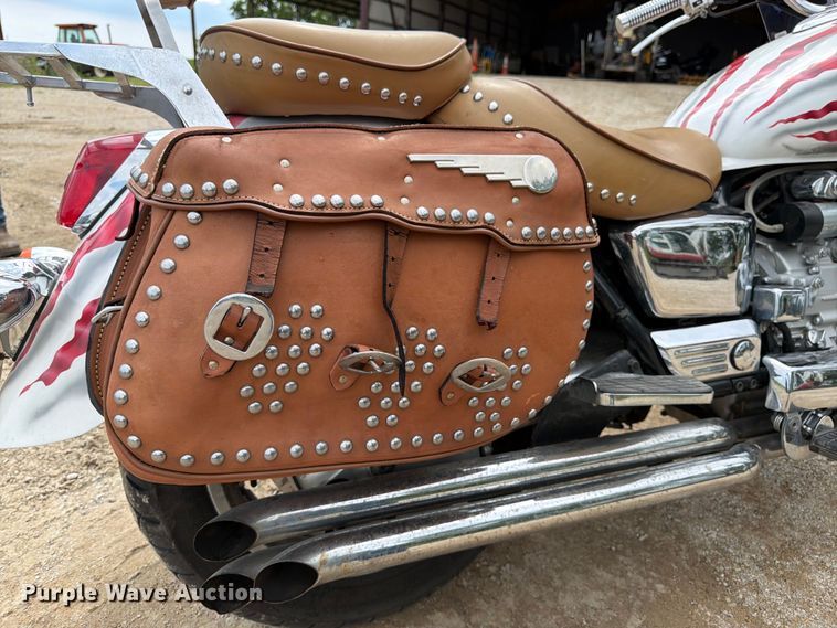 image for item EO8599 1997 Honda Valkyrie motorcycle