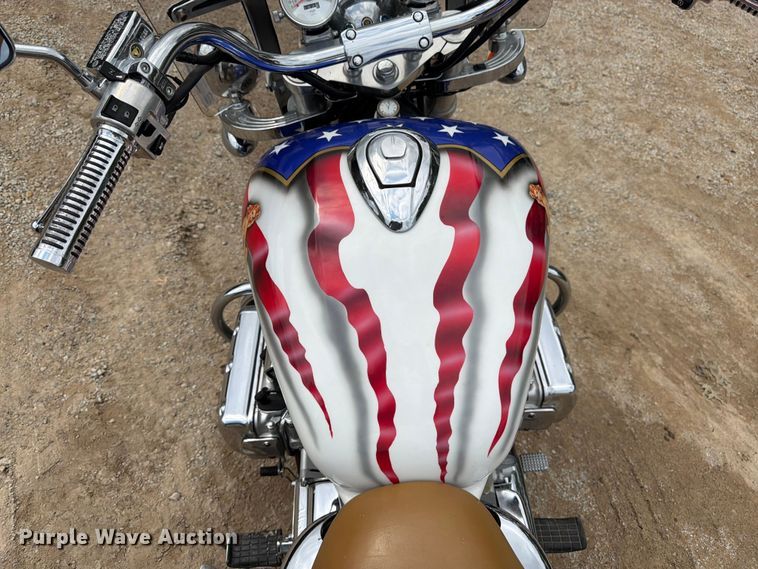 image for item EO8599 1997 Honda Valkyrie motorcycle