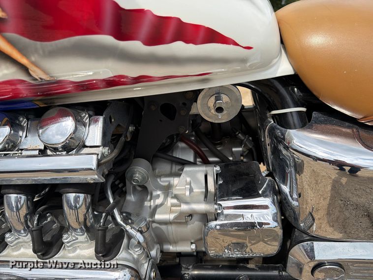 image for item EO8599 1997 Honda Valkyrie motorcycle
